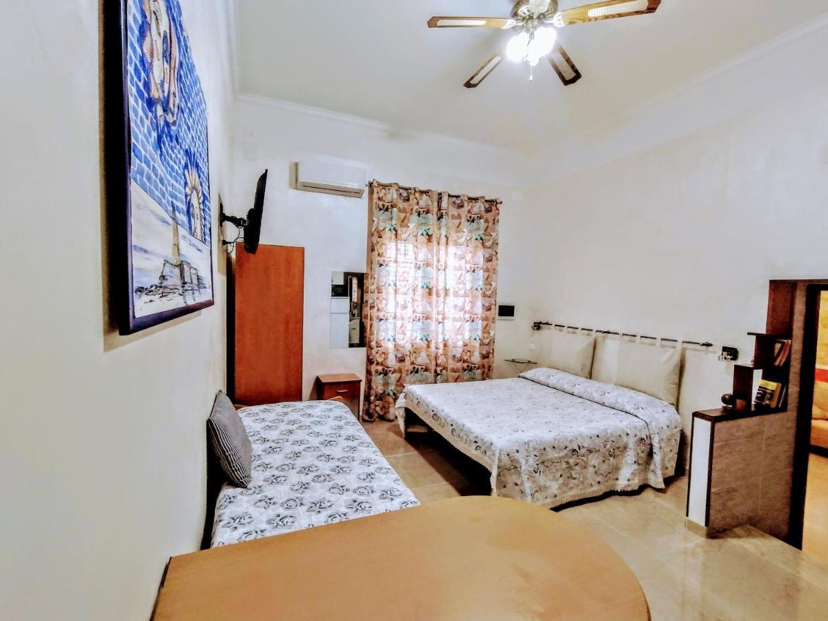 Bed & Breakfast Delle Palme Trapani Exterior foto