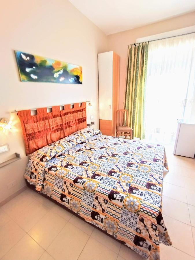 Bed & Breakfast Delle Palme Trapani Exterior foto