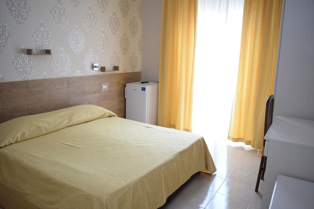 Bed & Breakfast Delle Palme Trapani Exterior foto